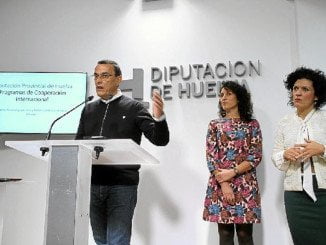 El presidente de la Diputación de Huelva presenta a los alcaldes de la Costa, el Área Metropolitana y Campiña Andévalo el nuevo Plan Director de Cooperación 2016-2019
