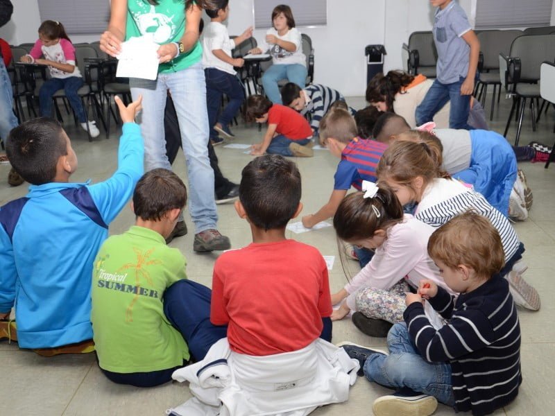 Cepsa ha pensado en todo y habrá incluso una guardería para que los pequeños estén atendidos mientras sus papás visitan las instalaciones fabriles