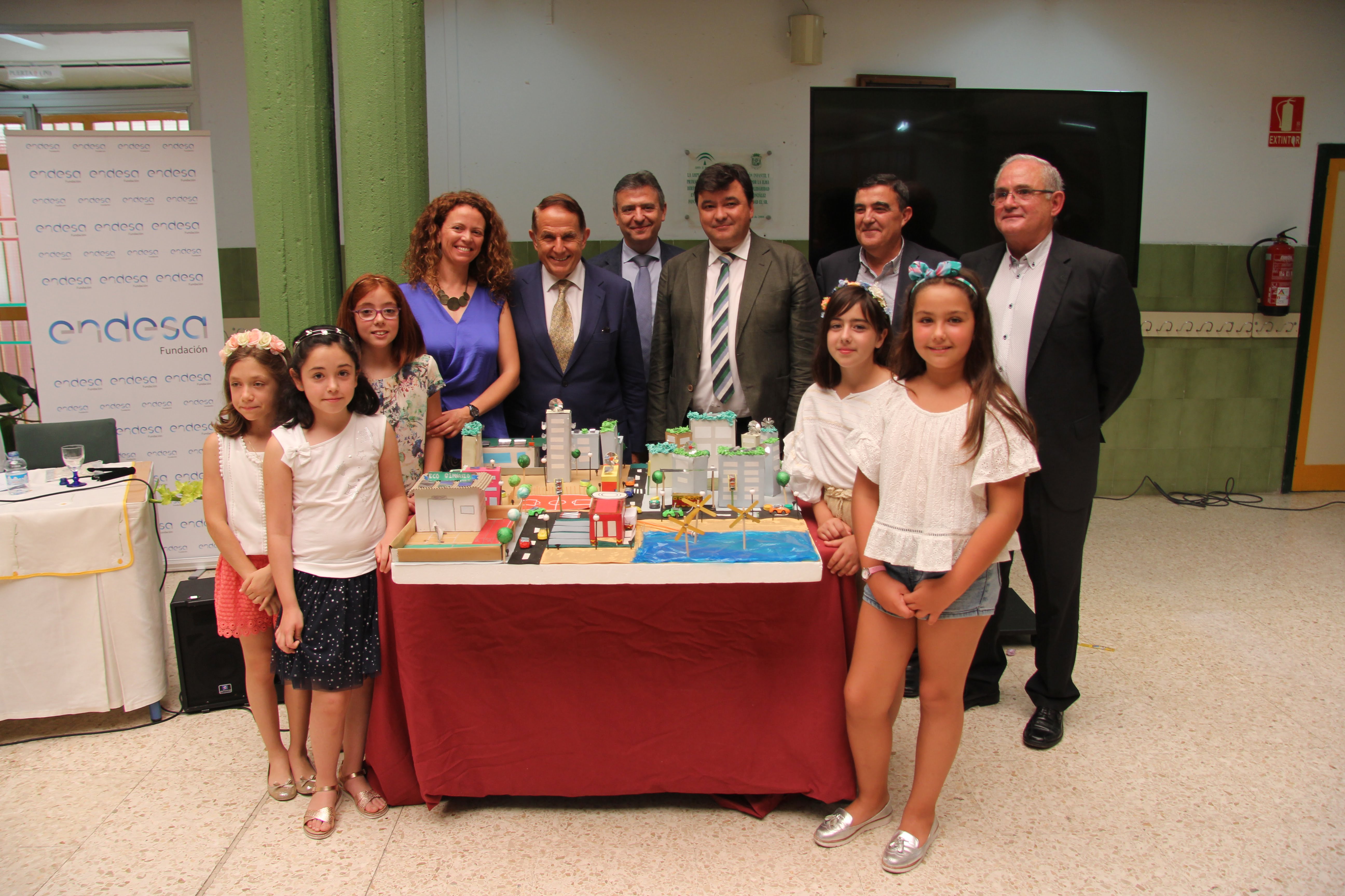  Las alumnas del Colegio García Lorca han sido merecedoras del primer premio nacional del concurso convocado por Endesa.