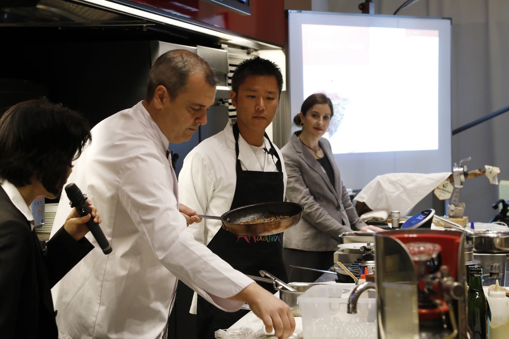 Cocineros andaluces en Japón