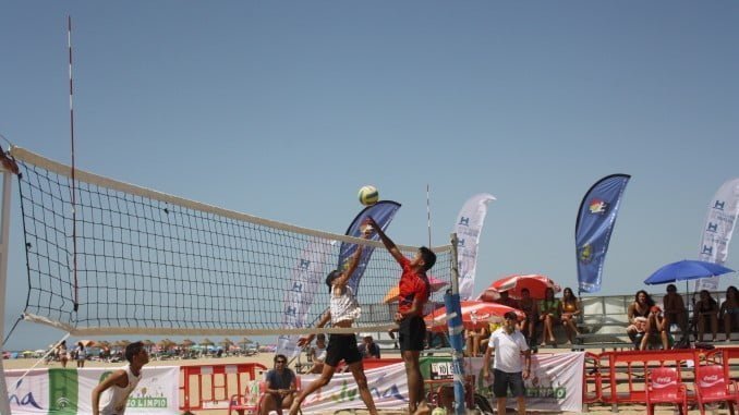 170816. El torneo de voley playa de Diputación llega este sábado a Isla