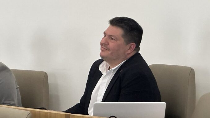 Marcos Toti en el pleno diputación